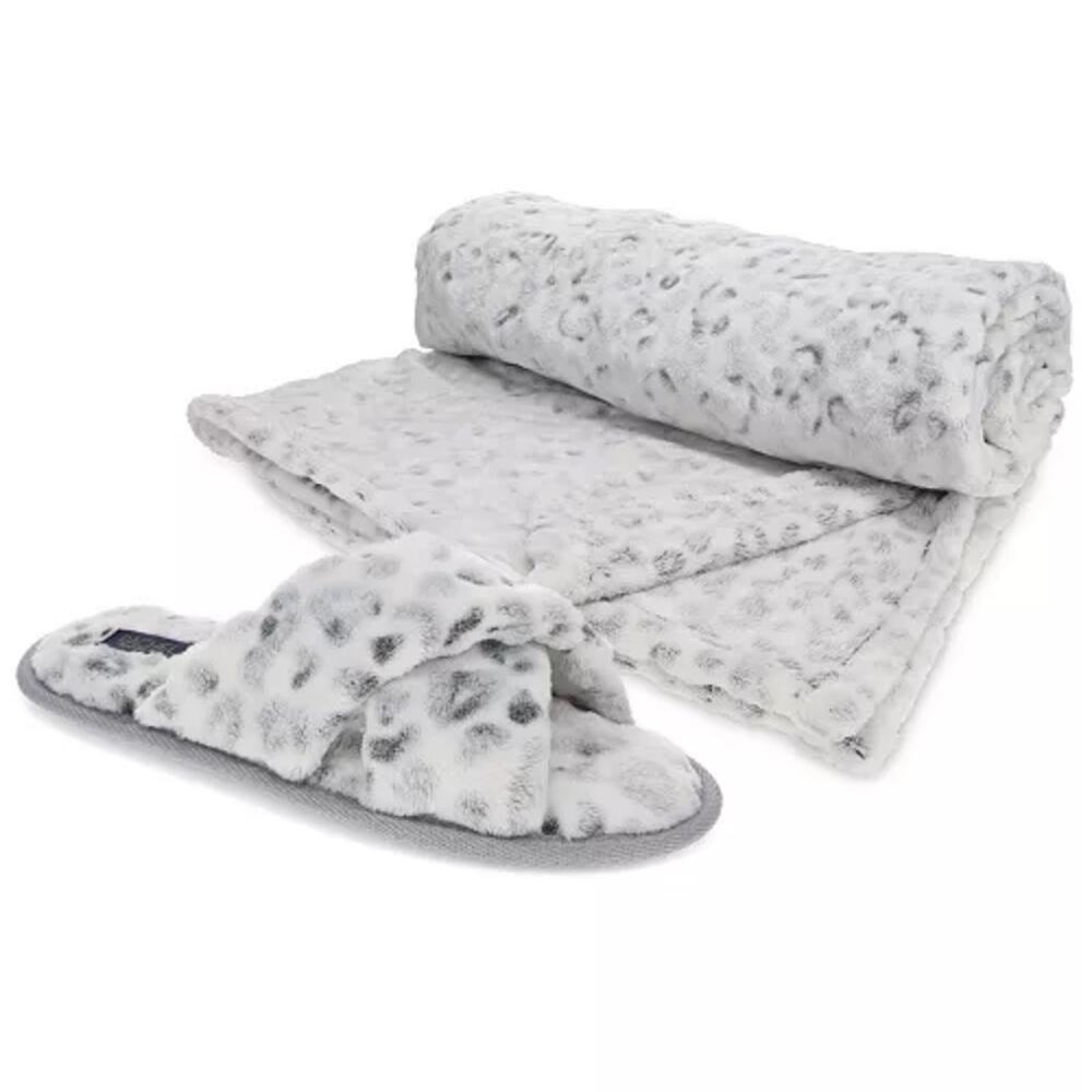 RACHEL Rachel Roy Women's Gift Set X-Band Plush Slipper and Cheetah Blanket Sz.M
